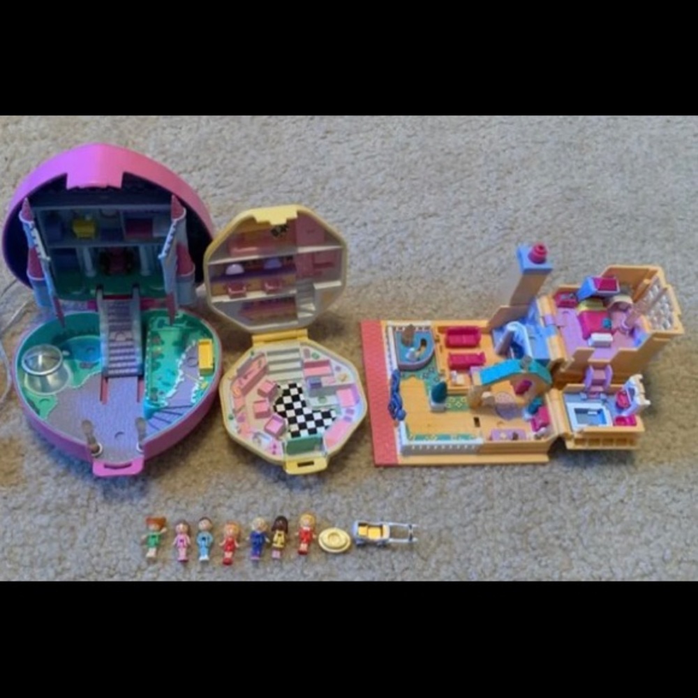 Polly pocket lot castle hair salon bluebird hotel